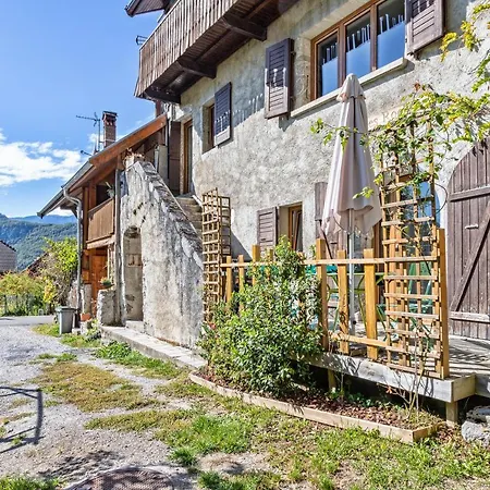 Les Roches - T3. * Talloires